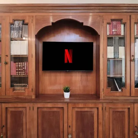 15 Min To Spanish Steps Rooftop Gem In The Heart Of Appartement Rome