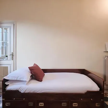 15 Min To Spanish Steps Rooftop Gem In The Heart Of Appartement Rome